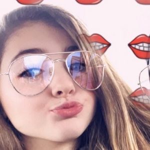 Meet your Posher, Sadie